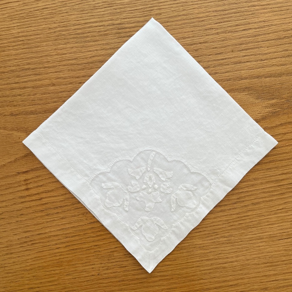 VINTAGE APPLIQUED NAPKINS